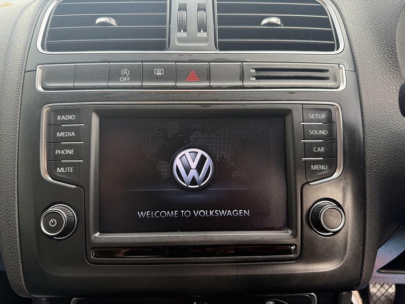 Used Volkswagen Polo 2015 for sale - 76411861: Photo 40