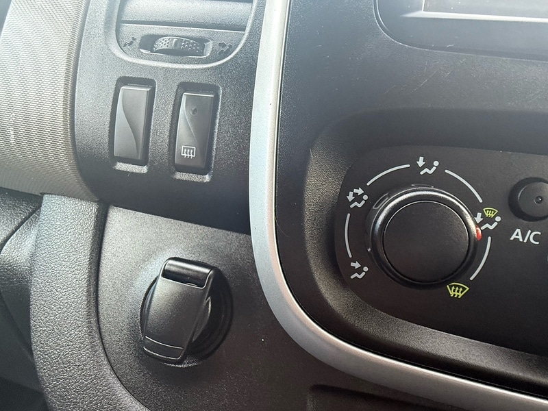 Used Renault Trafic 2019 for sale - 76570731: Photo 32