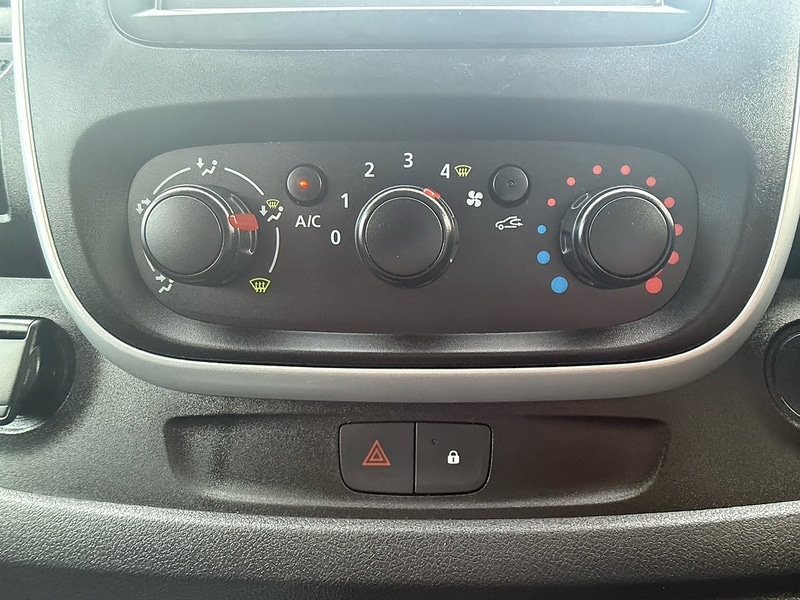 Used Renault Trafic 2019 for sale - 76570731: Photo 33