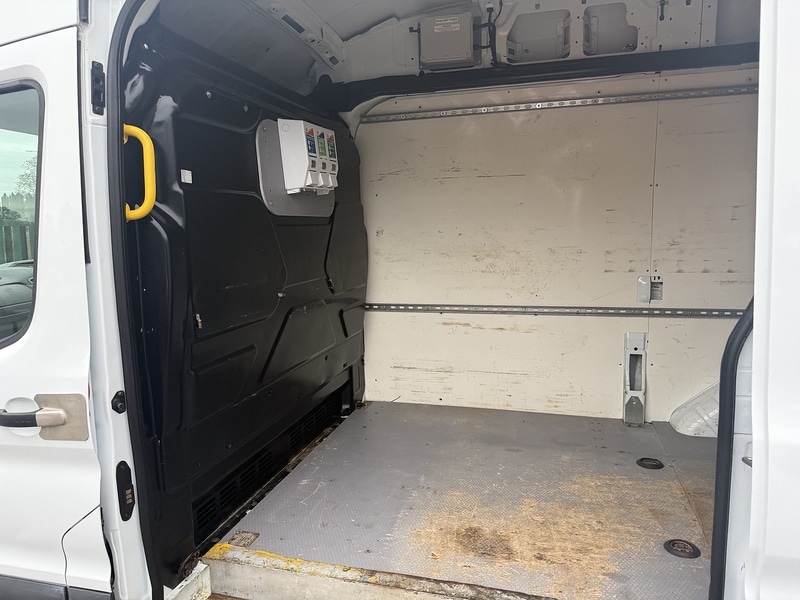 Used Ford Transit 2018 for sale - 76411873: Photo 31
