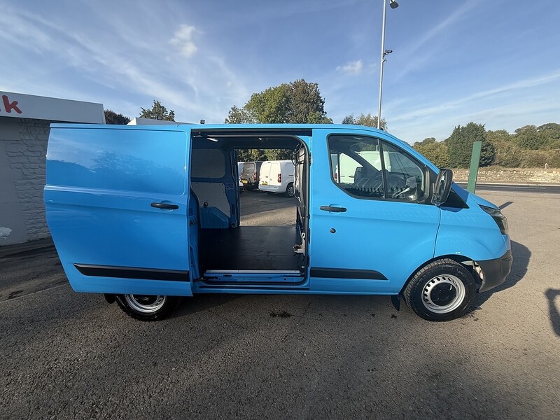 Used Ford Transit Custom 2017 for sale - 76411869: Photo 17