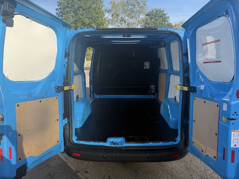 Used Ford Transit Custom 2017 for sale - 76411869: Photo 18