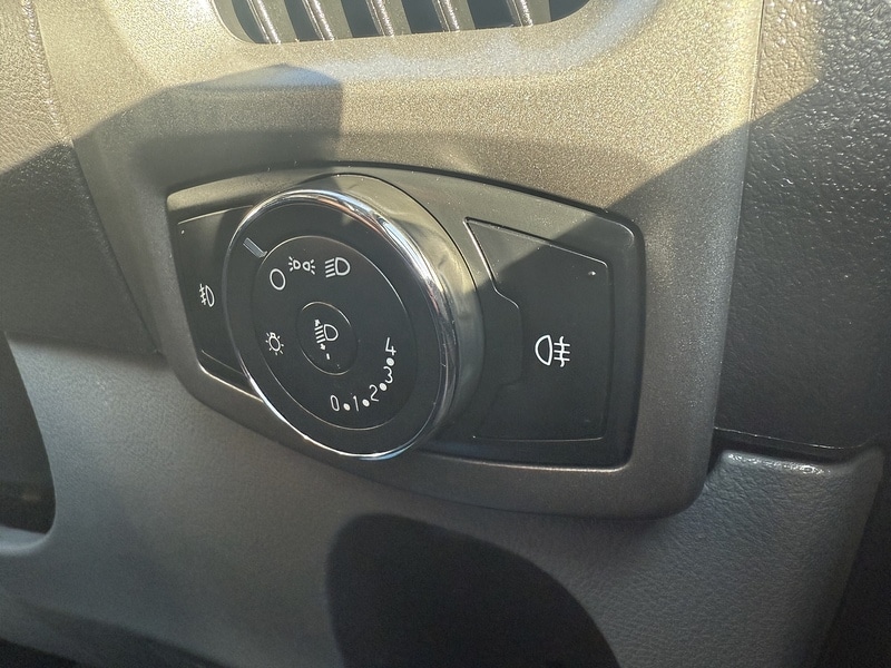 Used Ford Transit Custom 2017 for sale - 76411869: Photo 37