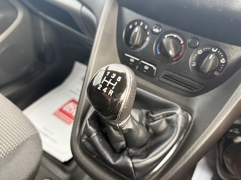 Used Ford Transit Connect 2017 for sale - 76502847: Photo 29