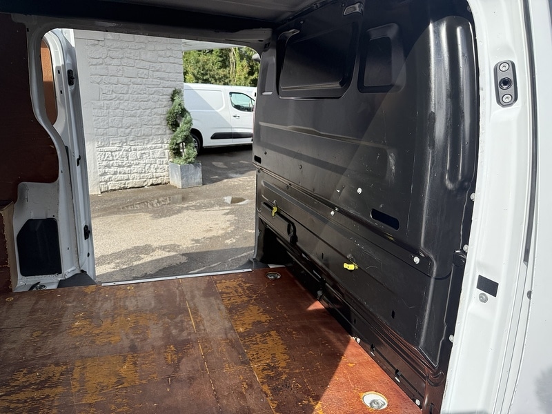 Used Vauxhall Vivaro 2022 for sale - 76411912: Photo 44