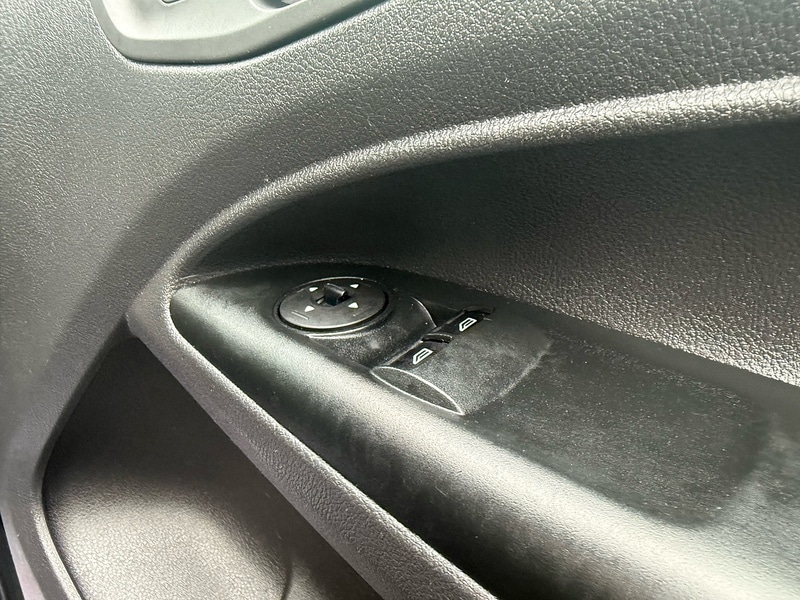 Used Ford Transit Connect 2017 for sale - 76934912: Photo 30