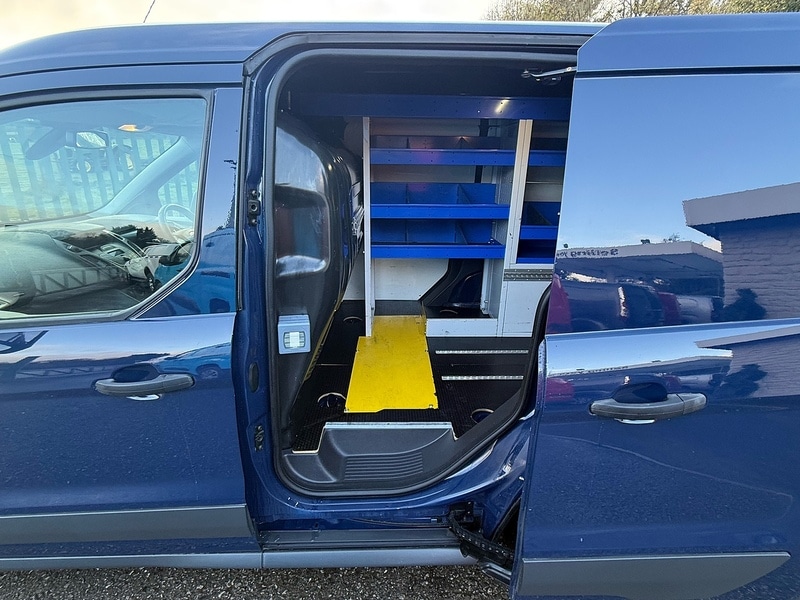 Used Ford Transit Connect 2017 for sale - 76591273: Photo 25