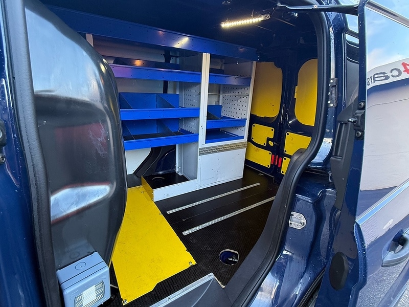 Used Ford Transit Connect 2017 for sale - 76591273: Photo 26