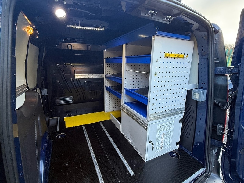 Used Ford Transit Connect 2017 for sale - 76591273: Photo 31