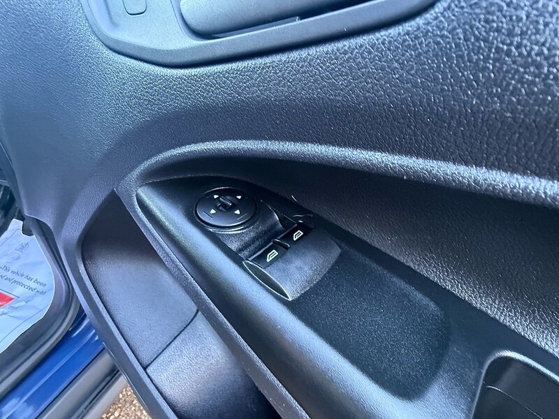 Used Ford Transit Connect 2017 for sale - 76591273: Photo 33