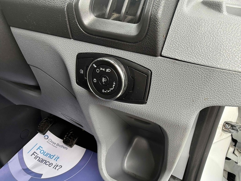 Used Ford Transit 2019 for sale - 76411883: Photo 24