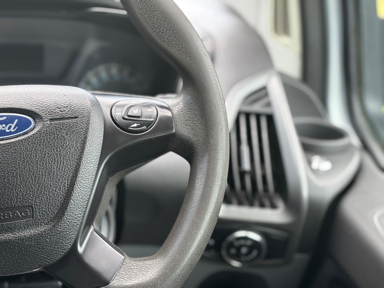 Used Ford Transit Custom 2017 for sale - 76407561: Photo 35