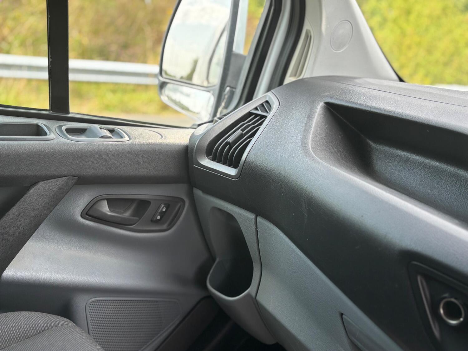 Used Ford Transit Custom 2017 for sale - 76407561: Photo 38