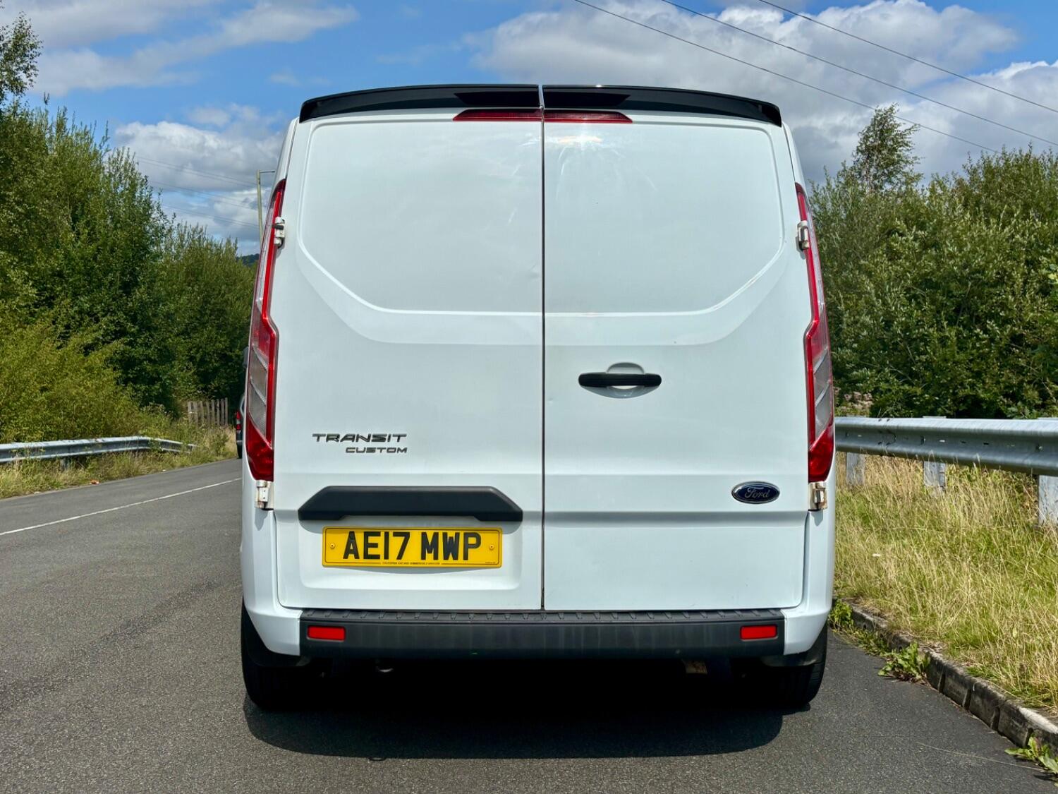 Used Ford Transit Custom 2017 for sale - 76407561: Photo 6