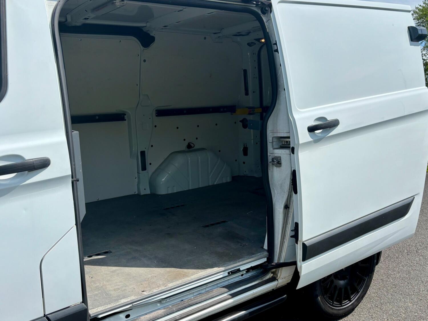 Used Ford Transit Custom 2018 for sale - 74964679: Photo 10