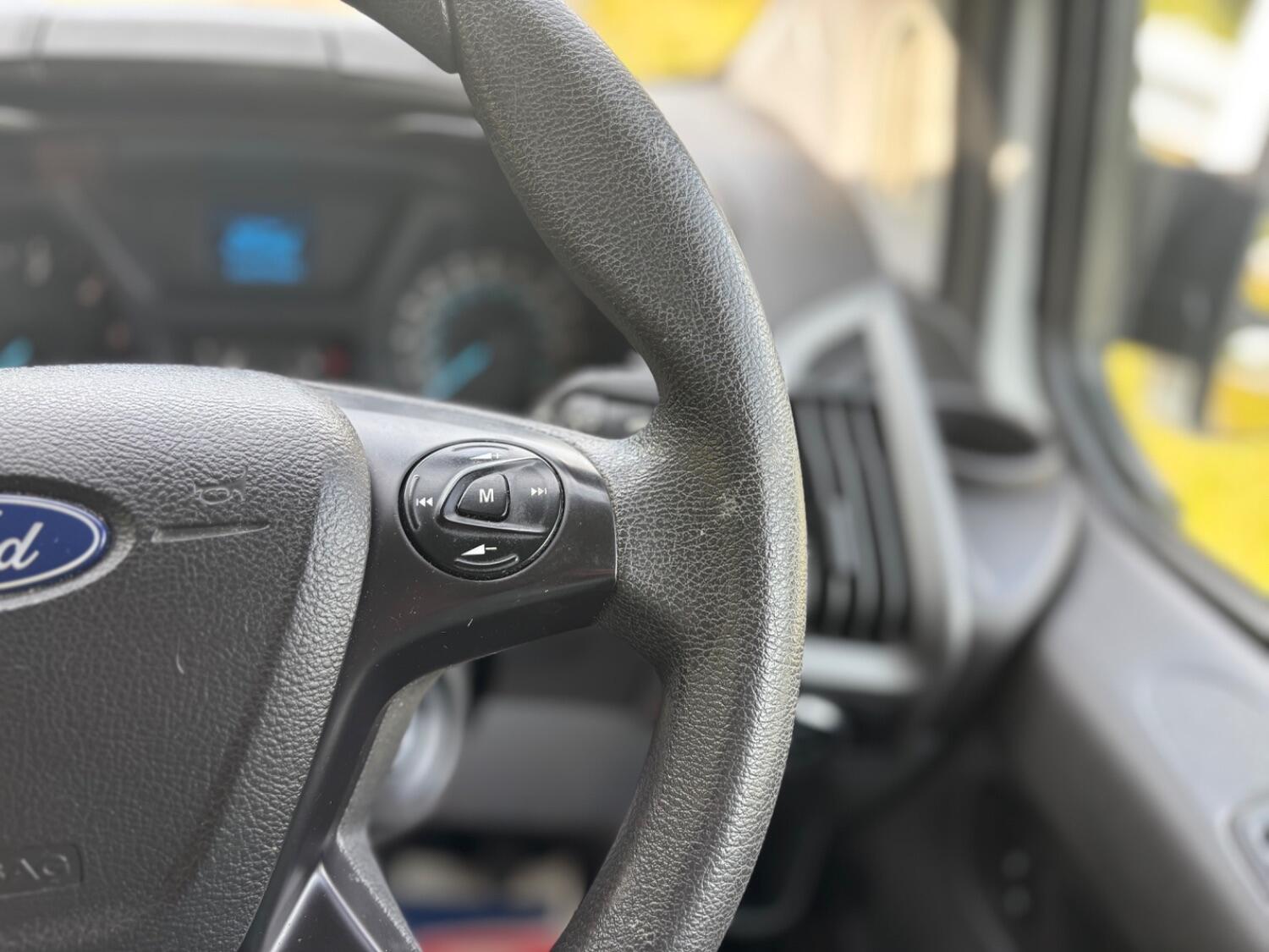 Used Ford Transit Custom 2018 for sale - 74964679: Photo 32