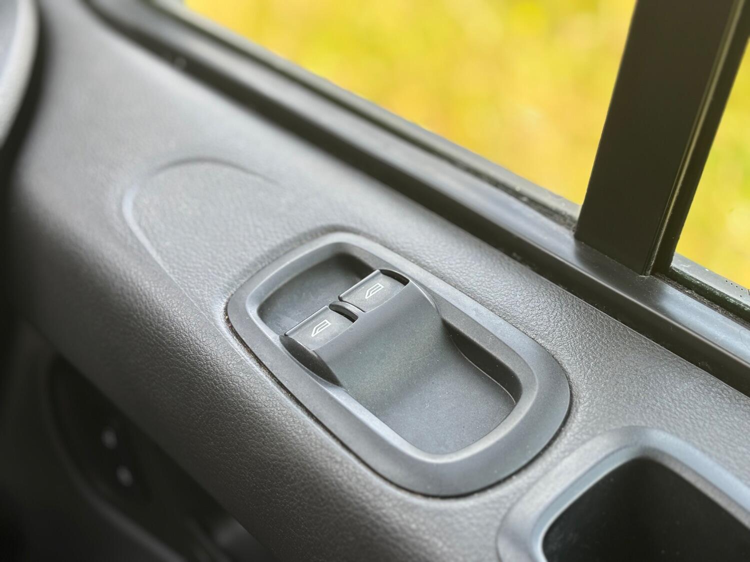 Used Ford Transit Custom 2018 for sale - 74964679: Photo 37