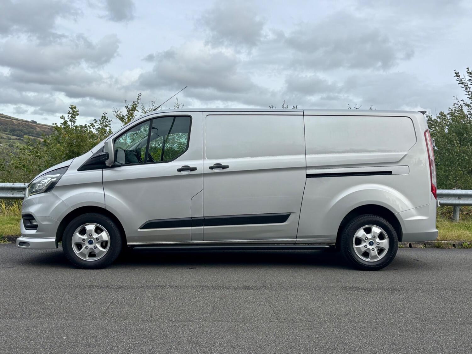Used Ford Transit Custom 2019 for sale - 76407588: Photo 2