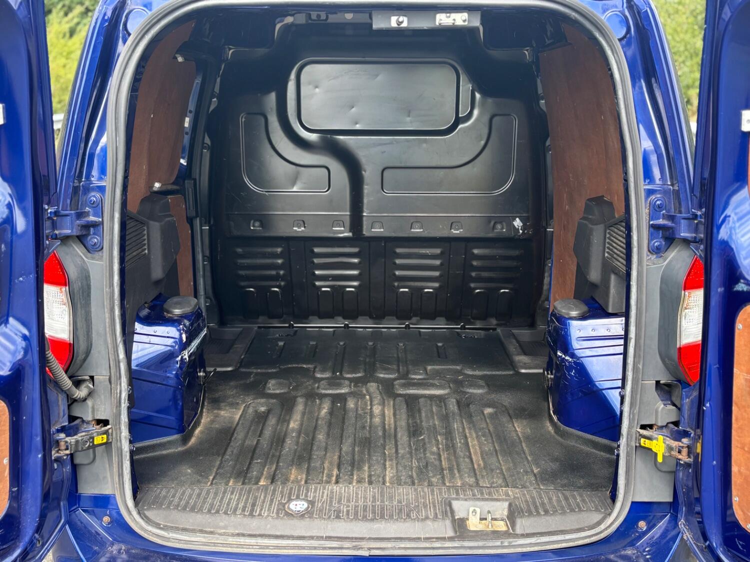 Used Ford Transit 2018 for sale - 76407644: Photo 11