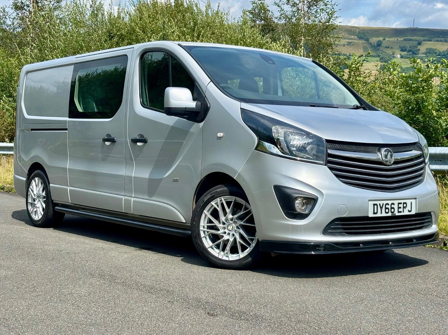 Used Vauxhall Vivaro 2016 for sale - 76712660: Photo 1