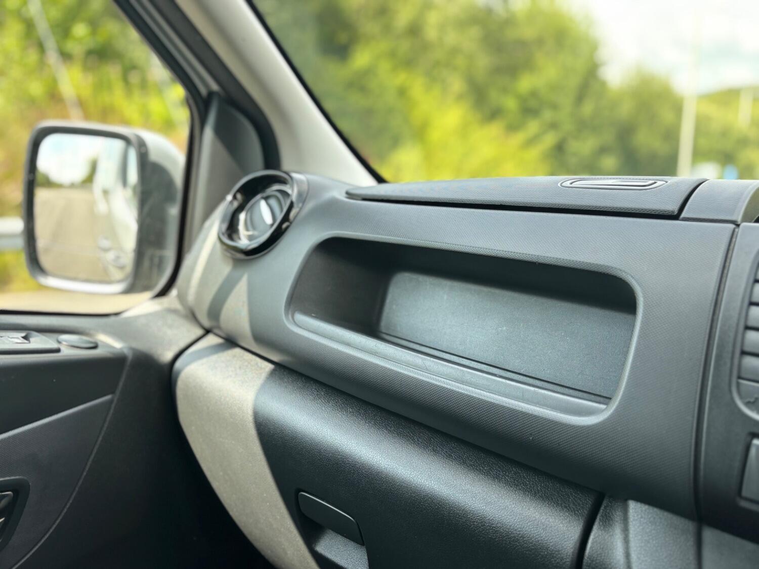 Used Vauxhall Vivaro 2016 for sale - 76712660: Photo 39