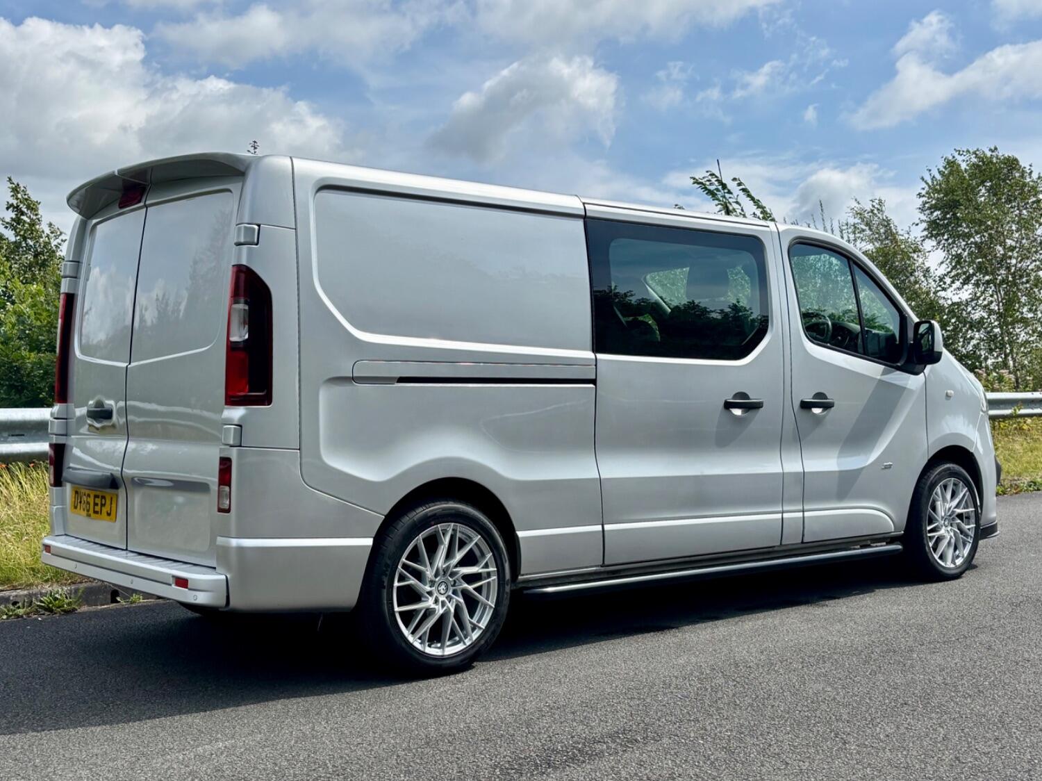 Used Vauxhall Vivaro 2016 for sale - 76712660: Photo 4