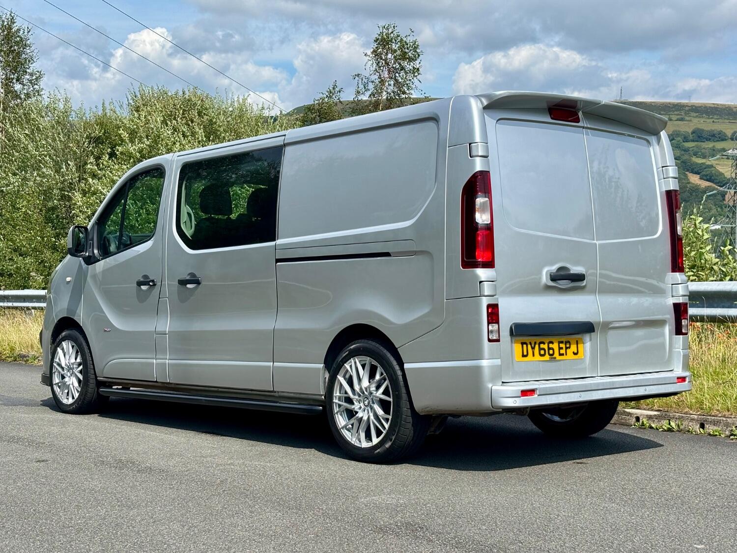 Used Vauxhall Vivaro 2016 for sale - 76712660: Photo 9