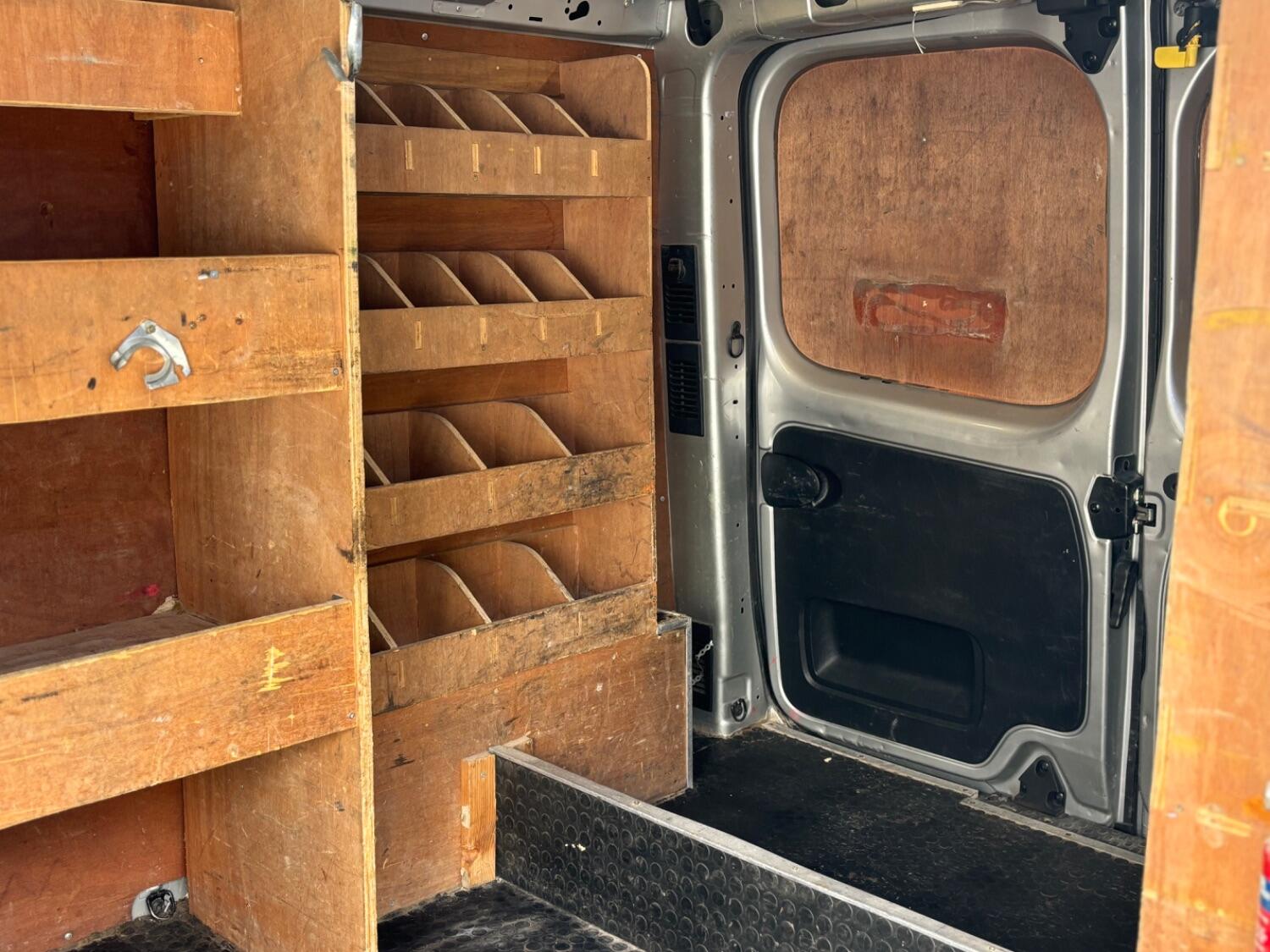 Used Vauxhall Vivaro 2015 for sale - 76407554: Photo 11