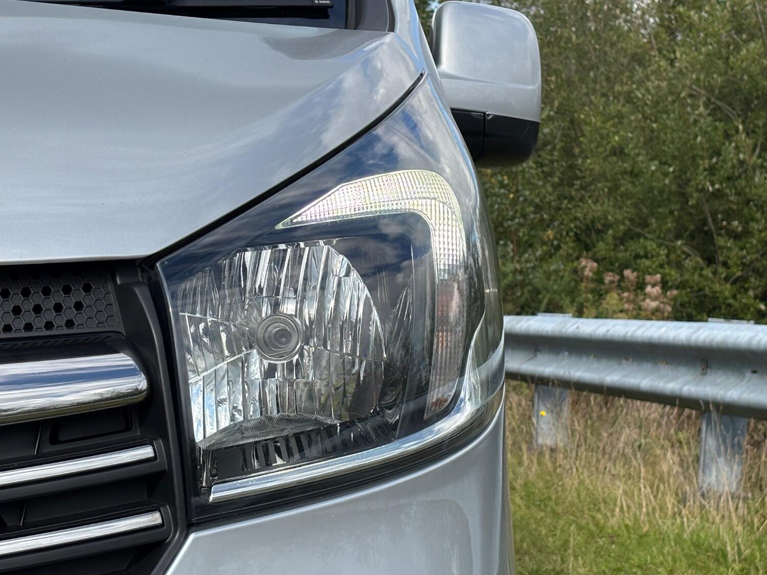 Used Vauxhall Vivaro 2015 for sale - 76407554: Photo 15