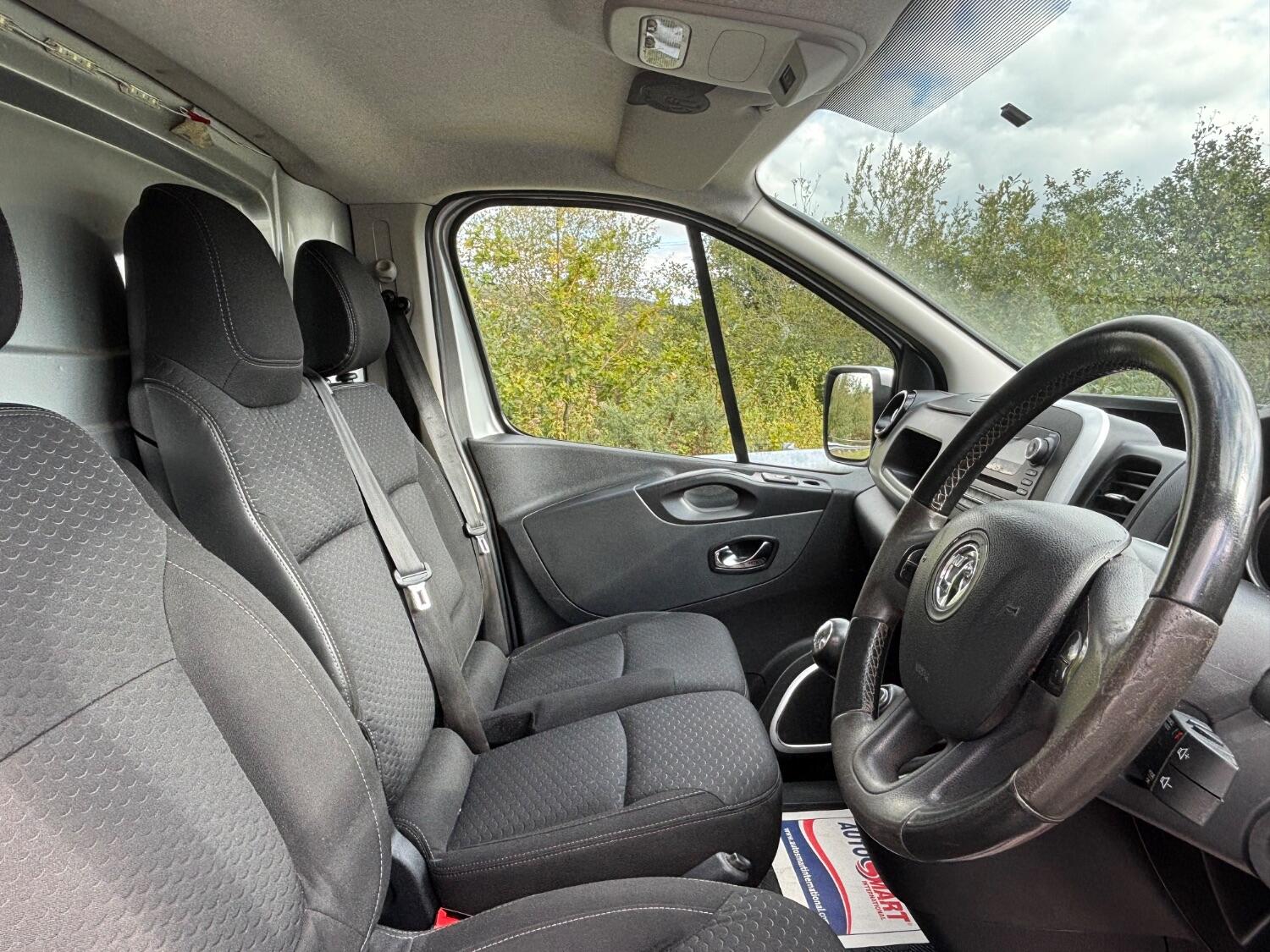 Used Vauxhall Vivaro 2015 for sale - 76407554: Photo 28