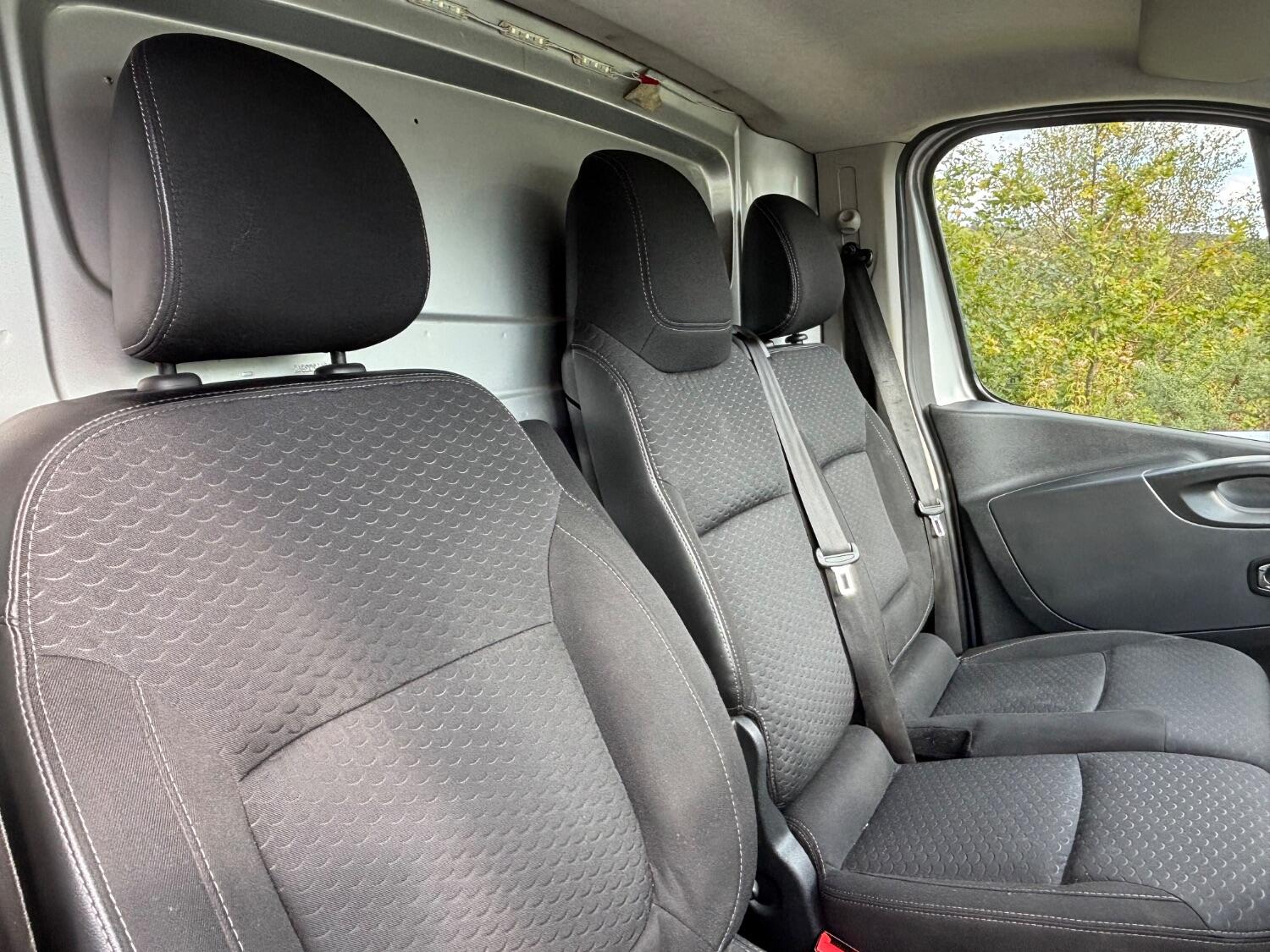 Used Vauxhall Vivaro 2015 for sale - 76407554: Photo 29