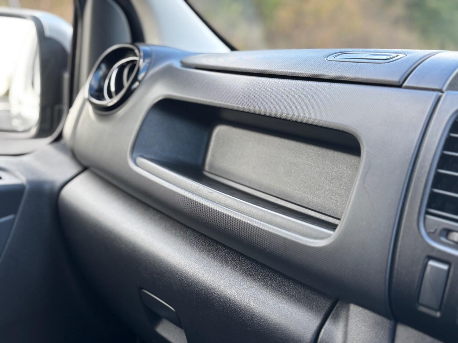 Used Vauxhall Vivaro 2015 for sale - 76407554: Photo 39