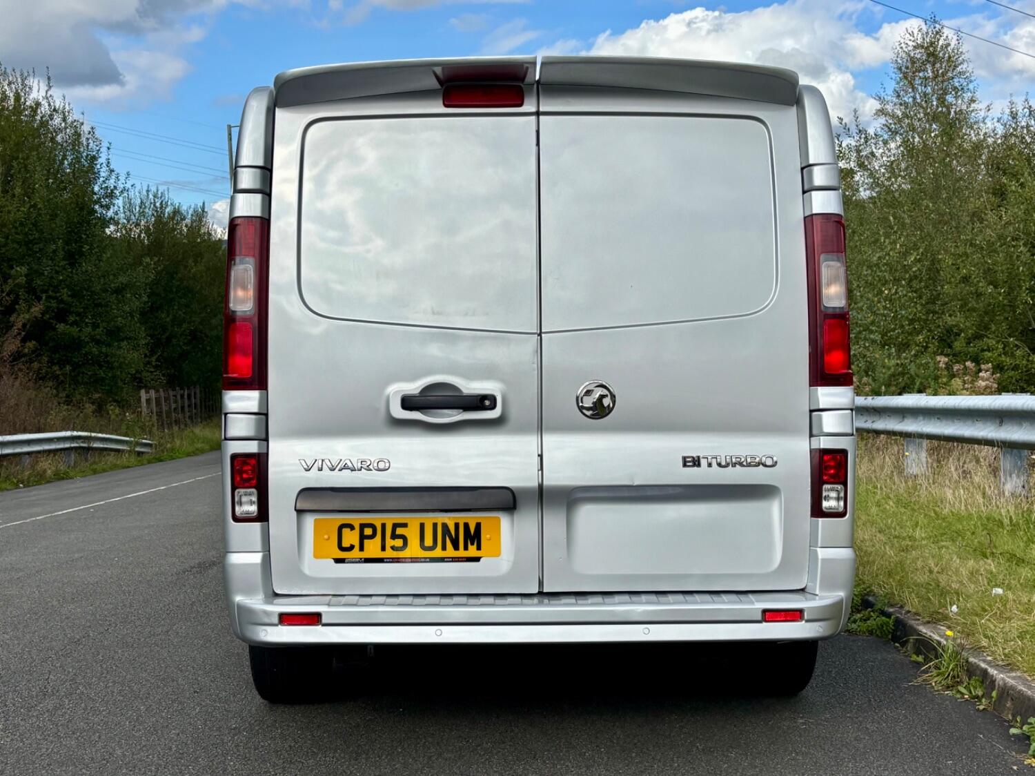 Used Vauxhall Vivaro 2015 for sale - 76407554: Photo 5