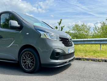 Used Renault Trafic 2018 for sale - 74685787: Photo