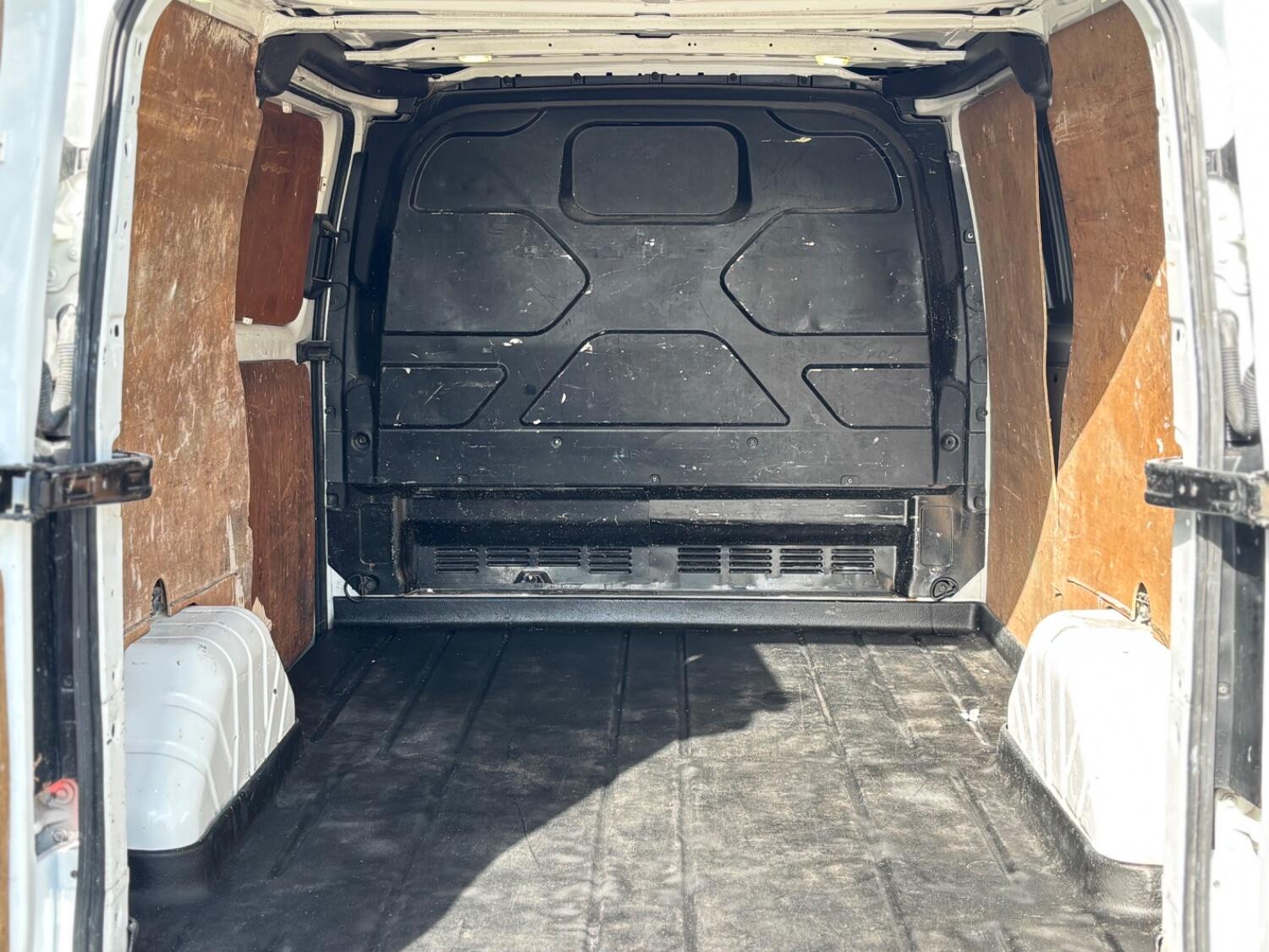 Used Ford Transit Custom 2016 for sale - 76407539: Photo 11