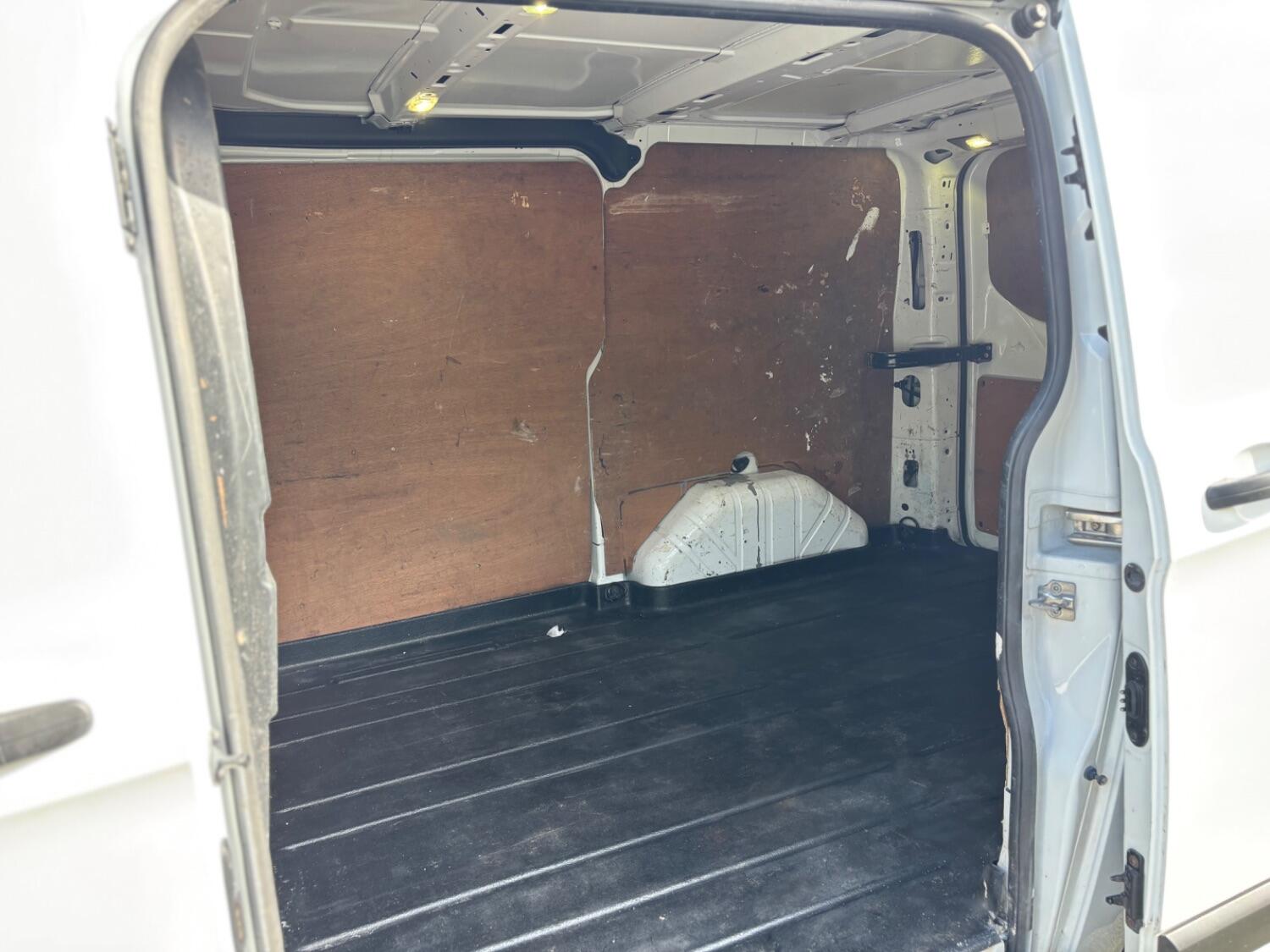 Used Ford Transit Custom 2016 for sale - 76407539: Photo 12