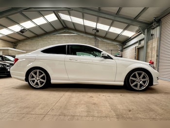 Used Mercedes-Benz C Class 2014 for sale - 79233722: Photo