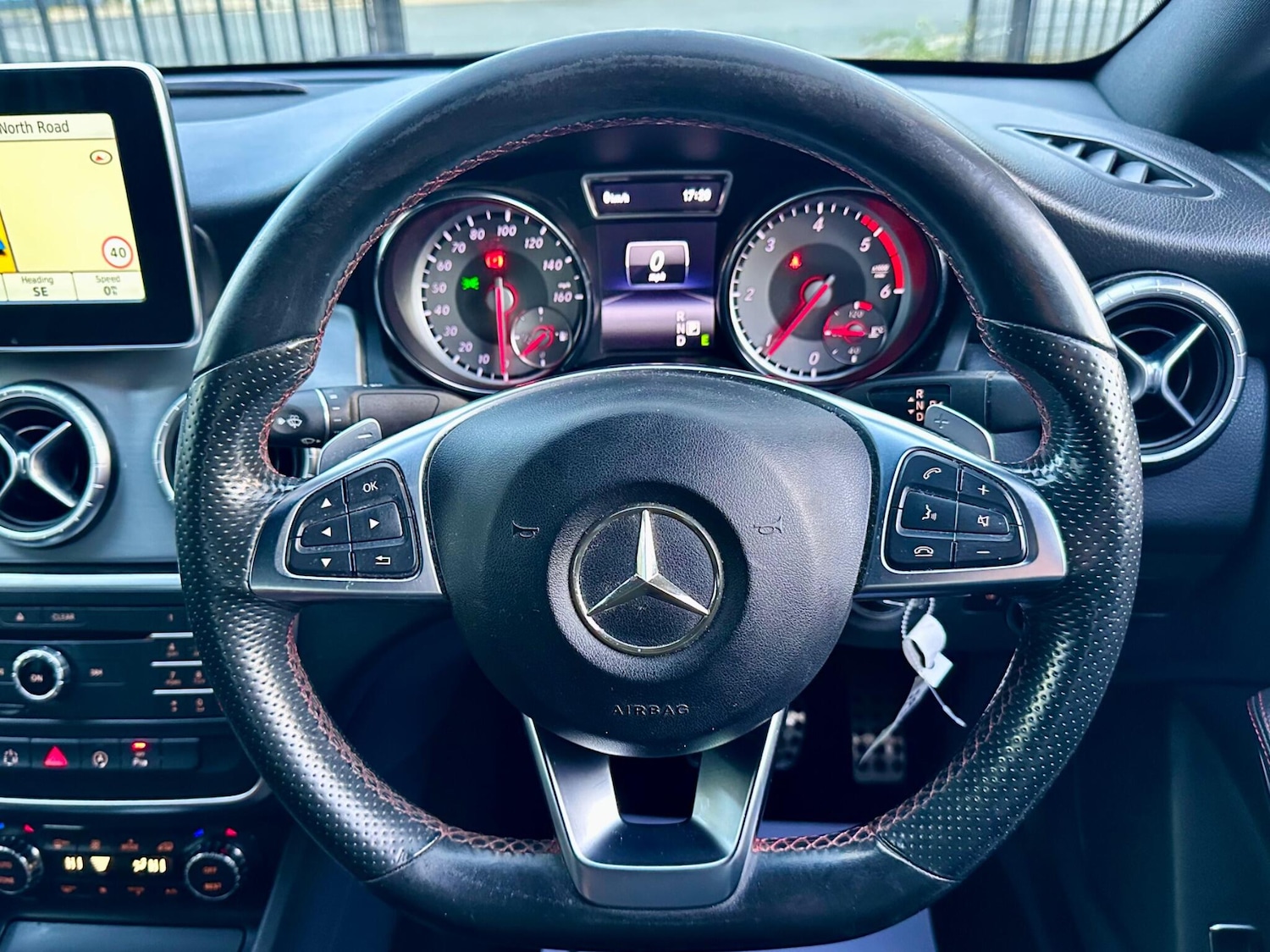 Used Mercedes-Benz CLA 2015 for sale - 76388155: Photo 32