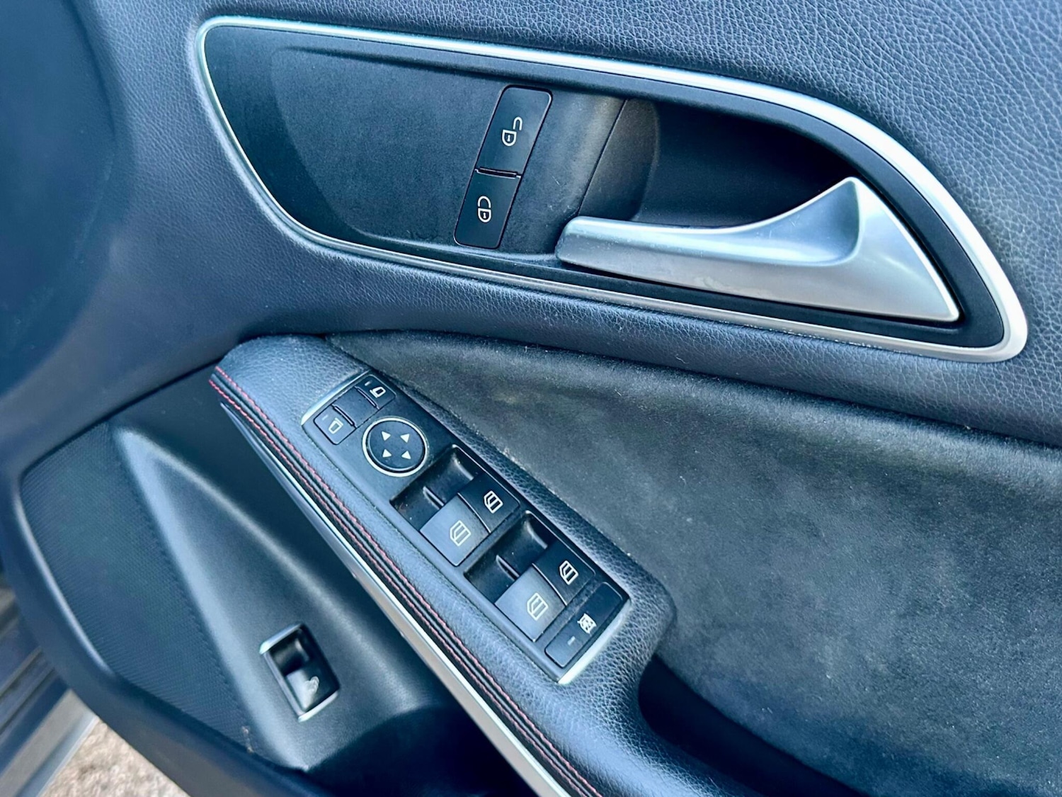 Used Mercedes-Benz CLA 2015 for sale - 76388155: Photo 36