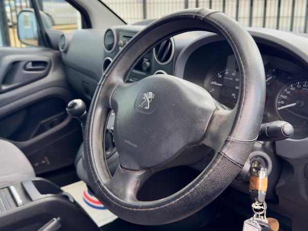 Used Peugeot Partner 2013 for sale - 75351093: Photo 19