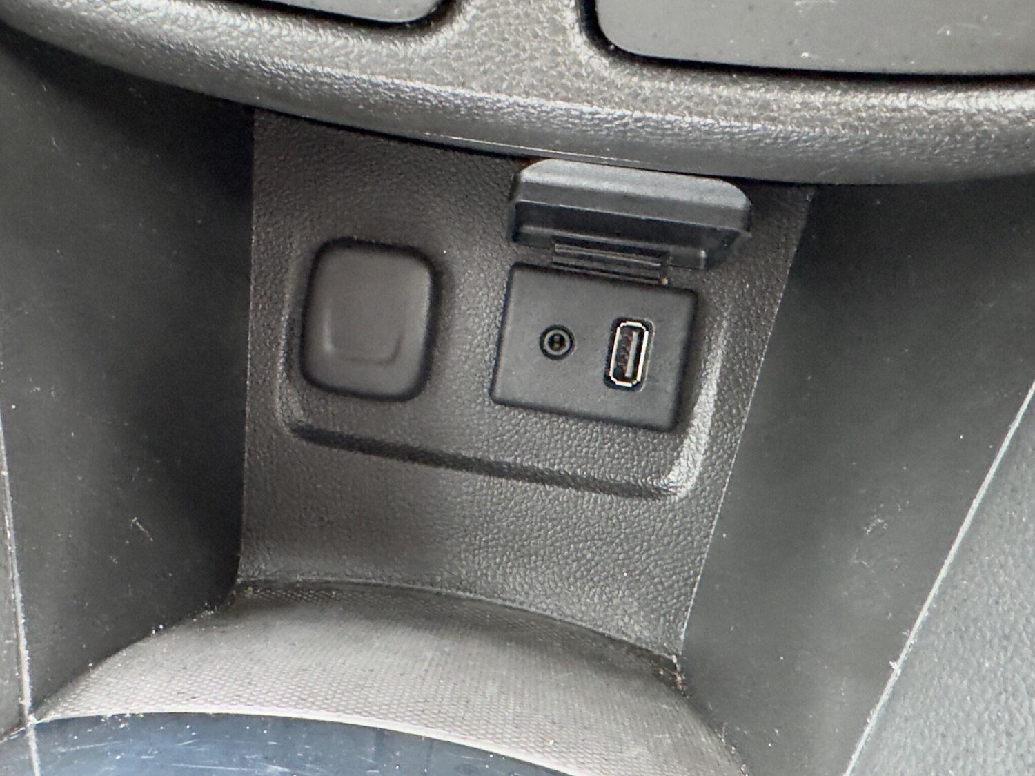 Used Vauxhall Mokka 2014 for sale - 76689532: Photo 40