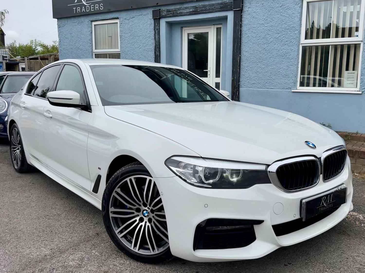 Used BMW 5 Series 2019 for sale - 77066664: Photo 2