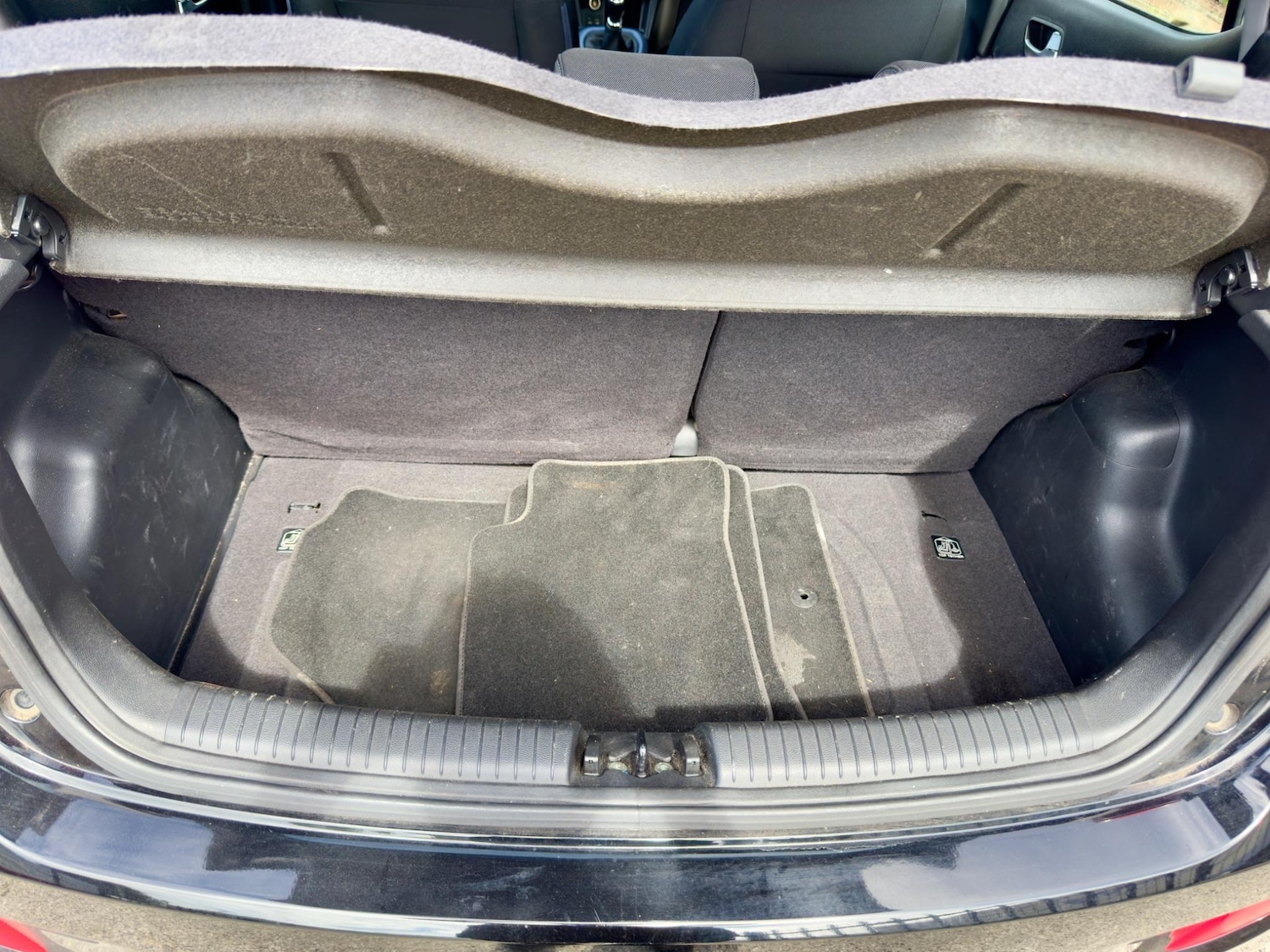 Used Hyundai i10 2014 for sale - 77460547: Photo 38