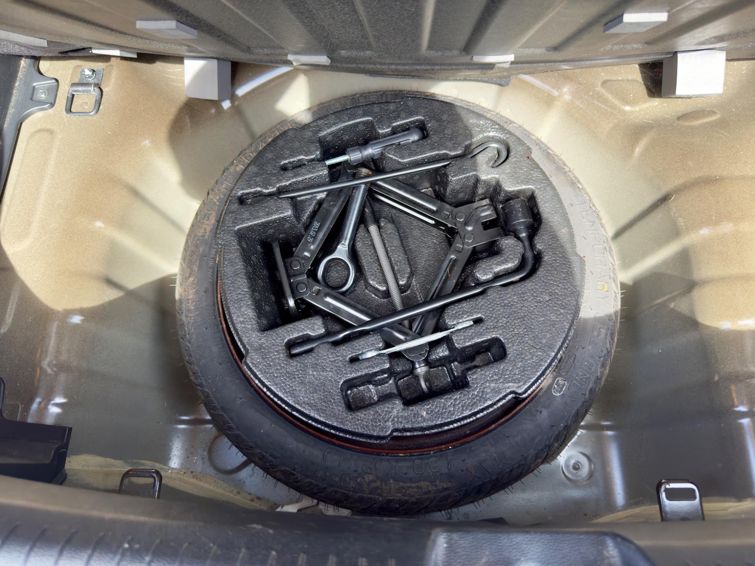 Used Hyundai i10 2014 for sale - 77460547: Photo 39