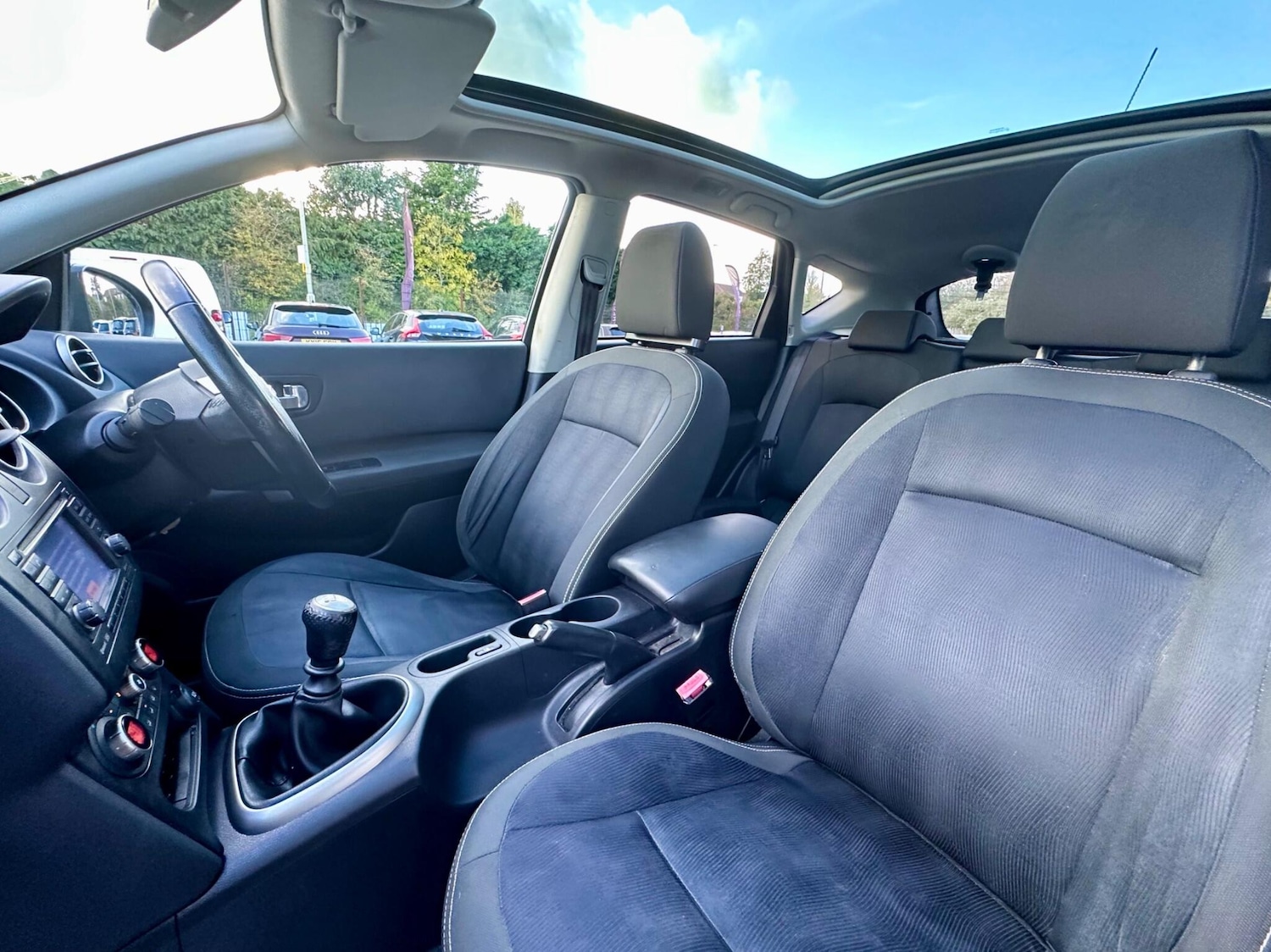 Used Nissan Qashqai for sale - 76440402: Photo 18