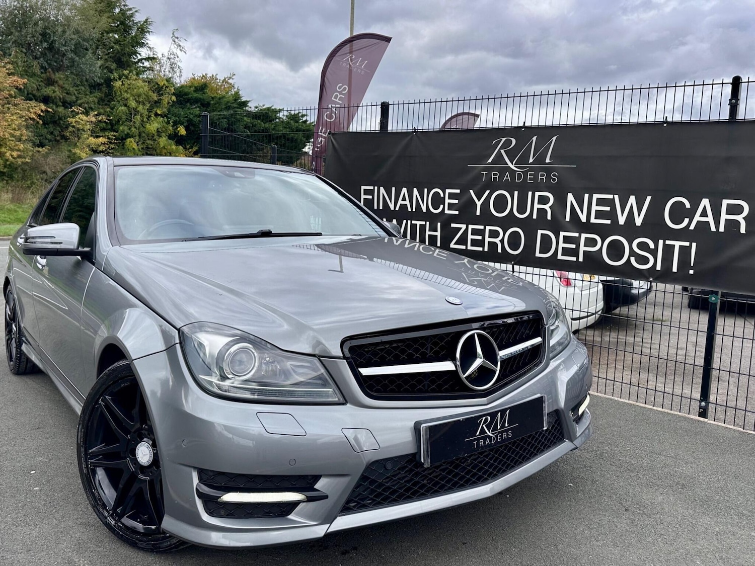 Used Mercedes-Benz C Class 2013 for sale - 76326258: Photo 1