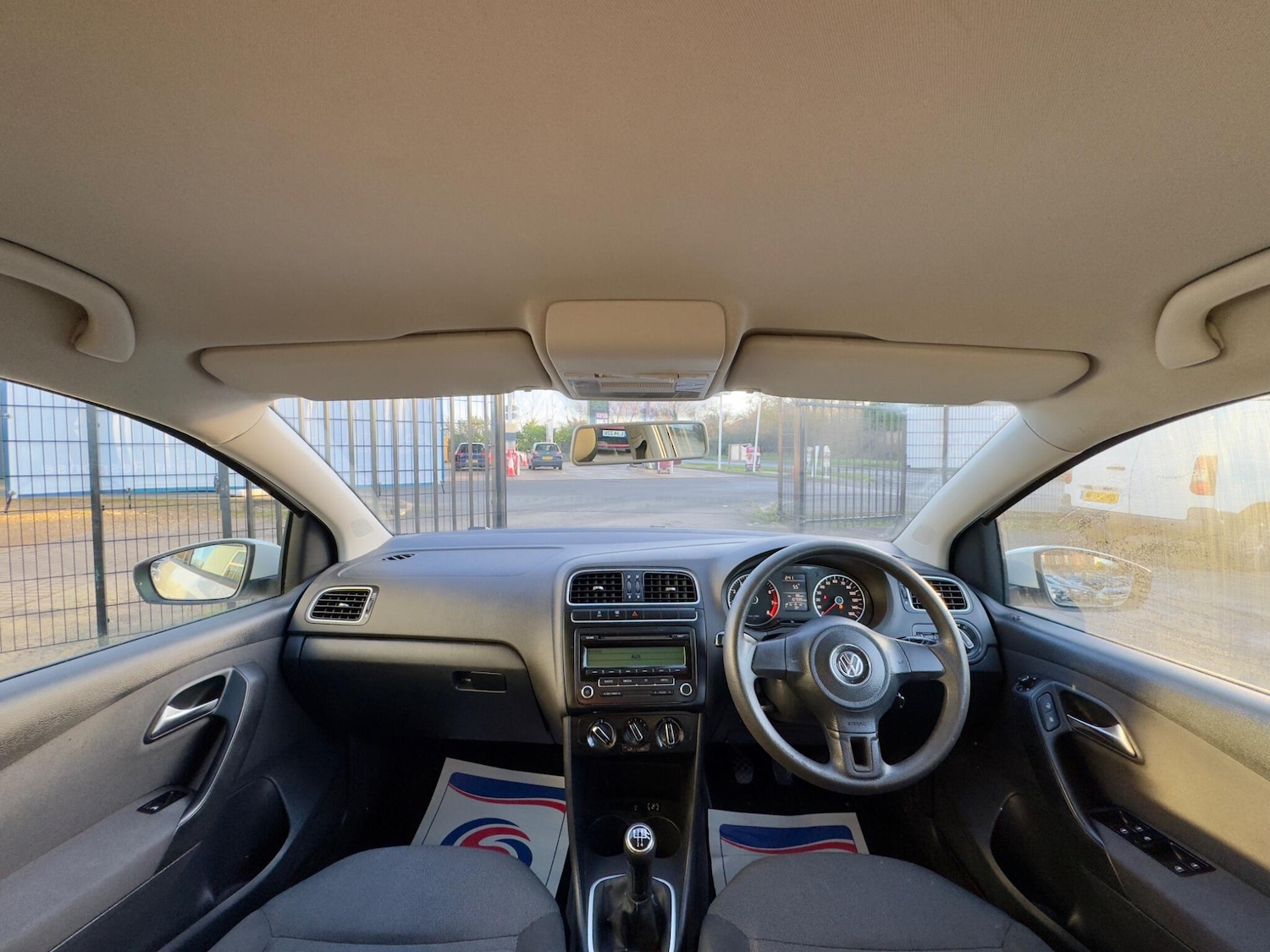 Used Volkswagen Polo 2011 for sale - 77460512: Photo 11