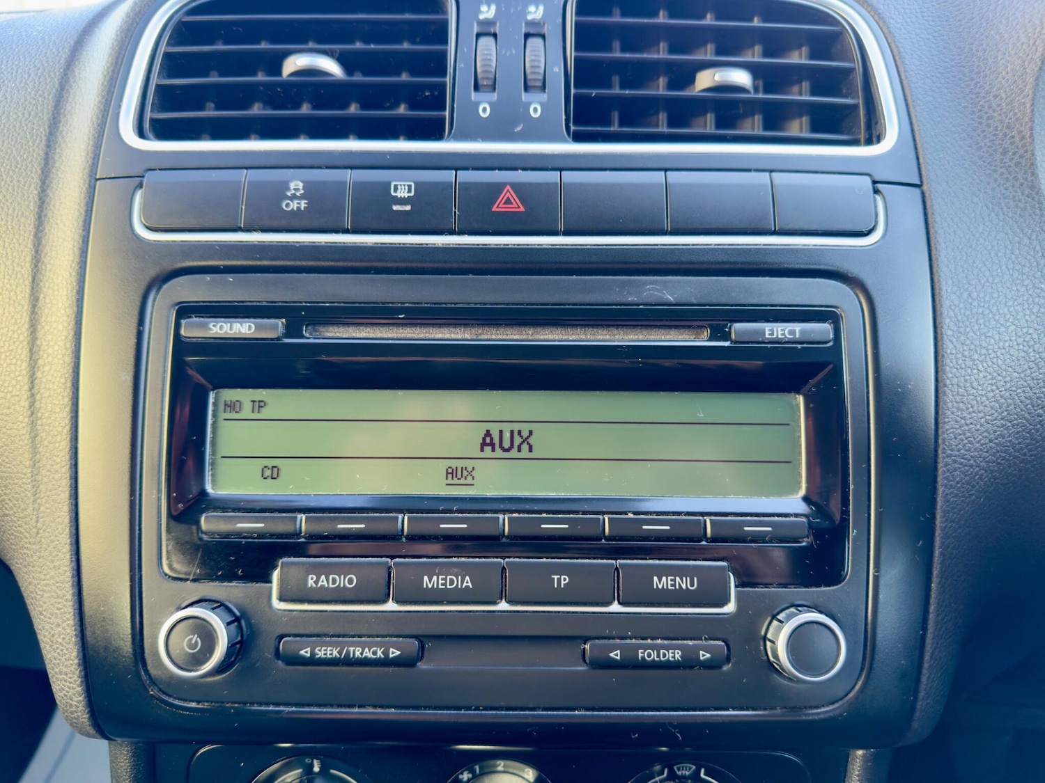 Used Volkswagen Polo 2011 for sale - 77460512: Photo 24