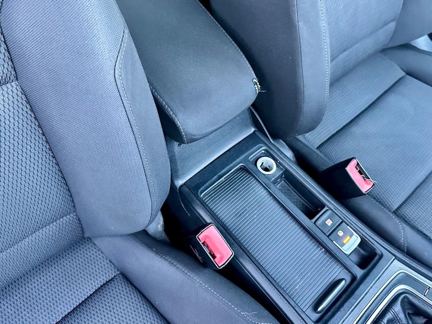 Used Volkswagen Golf 2013 for sale - 76473143: Photo 32