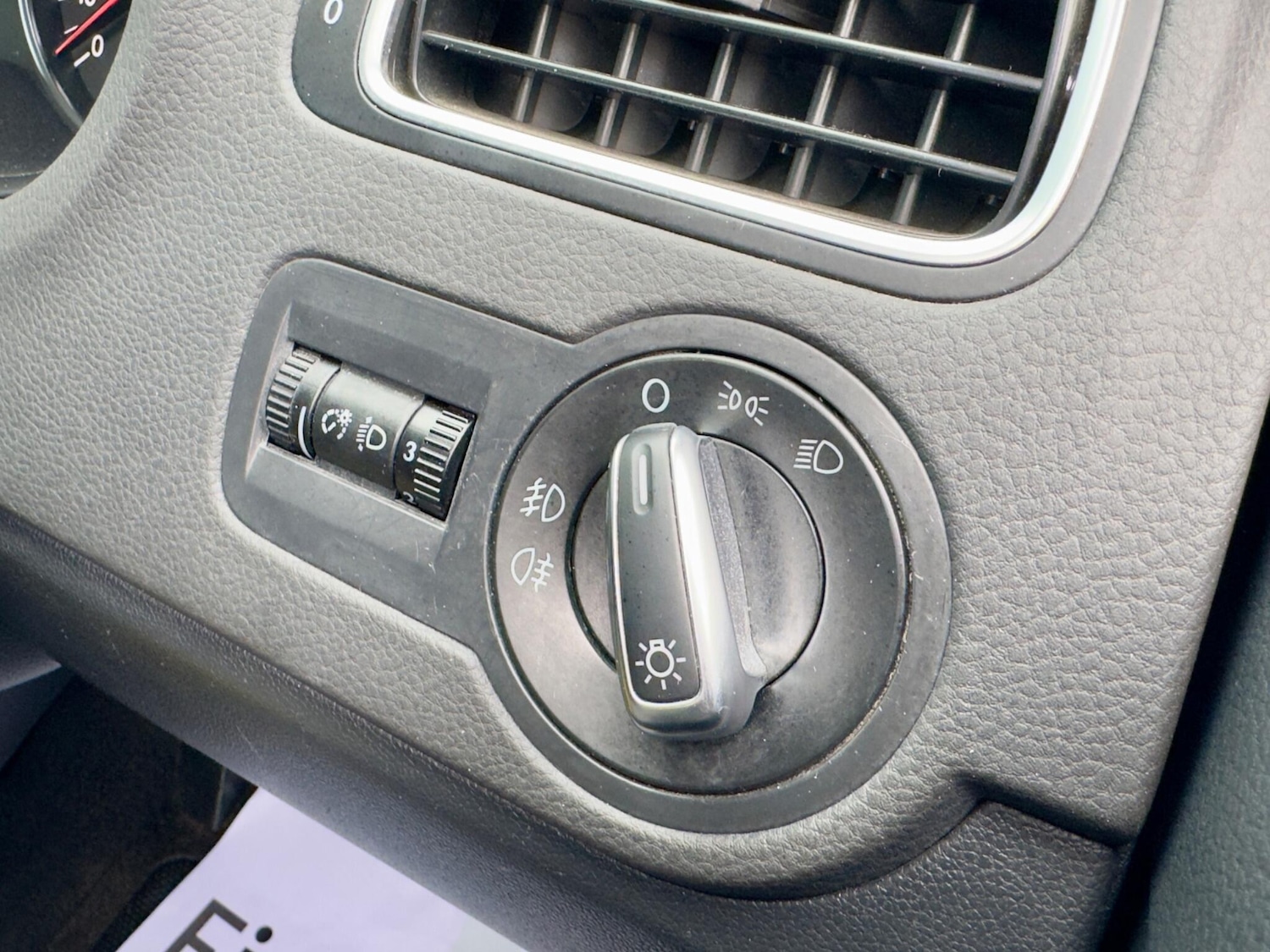 Used Volkswagen Polo 2011 for sale - 76020657: Photo 25
